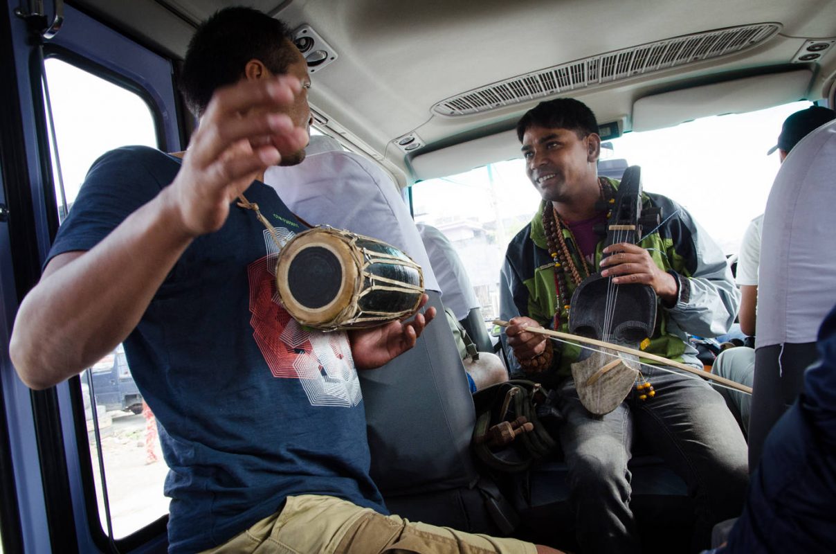 The bus to Nayapul - Ghandruk Best Hiking Nepal - Bus Musician Resham Firiri